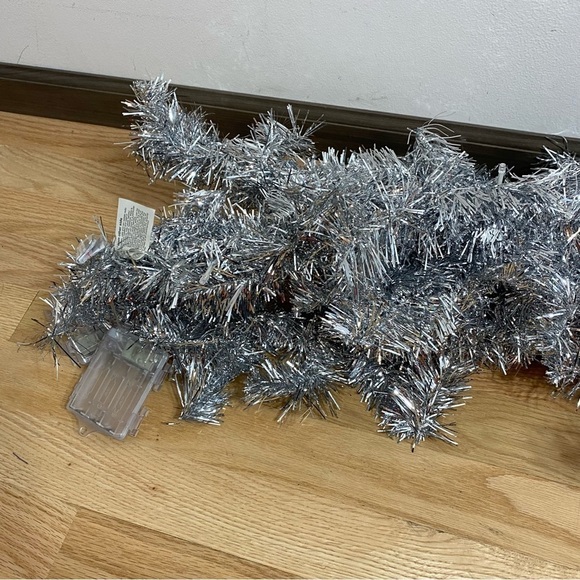 6ft Deluxe Lighted Christmas Garland Tinsel Silver NEW - Picture 3 of 5